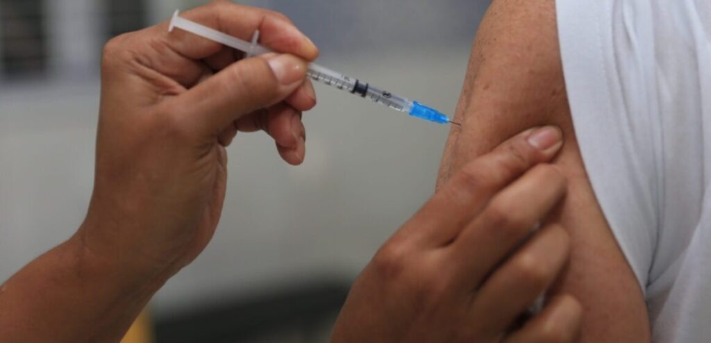 Campanha Nacional de Multivacinação começa hoje em todo o país