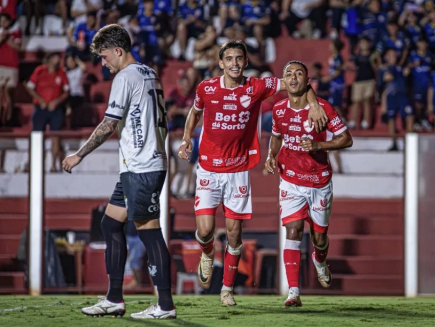 6×0: Sob olhares de Guto Ferreira, Vila Nova atropela o Operário-MS na Copa Centro-Oeste